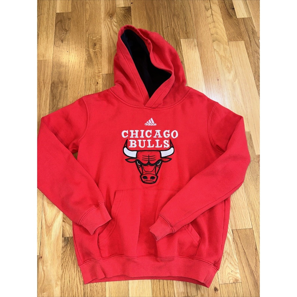 Chicago Bulls Hoodie Red adidas Kids Size Medium‎ Sweater. 90s Looks New!